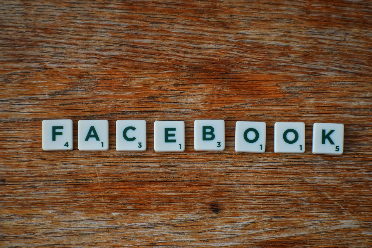 cand a aparut facebook in romania