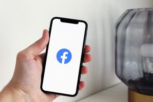 cat plateste facebook pentru vizualizari